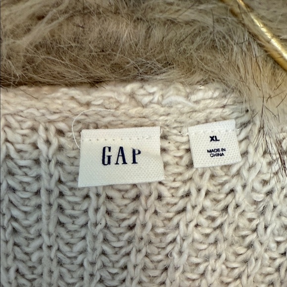 Faux Fur Collar Knit Cardigan - Picture 5 of 6